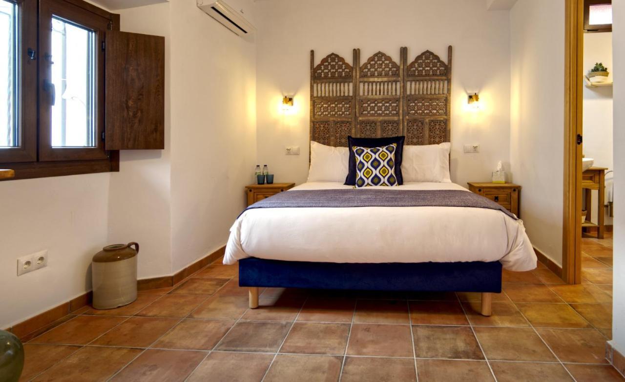 La Vieja Botica Bed & Breakfast Canillas de Aceituno Exterior photo